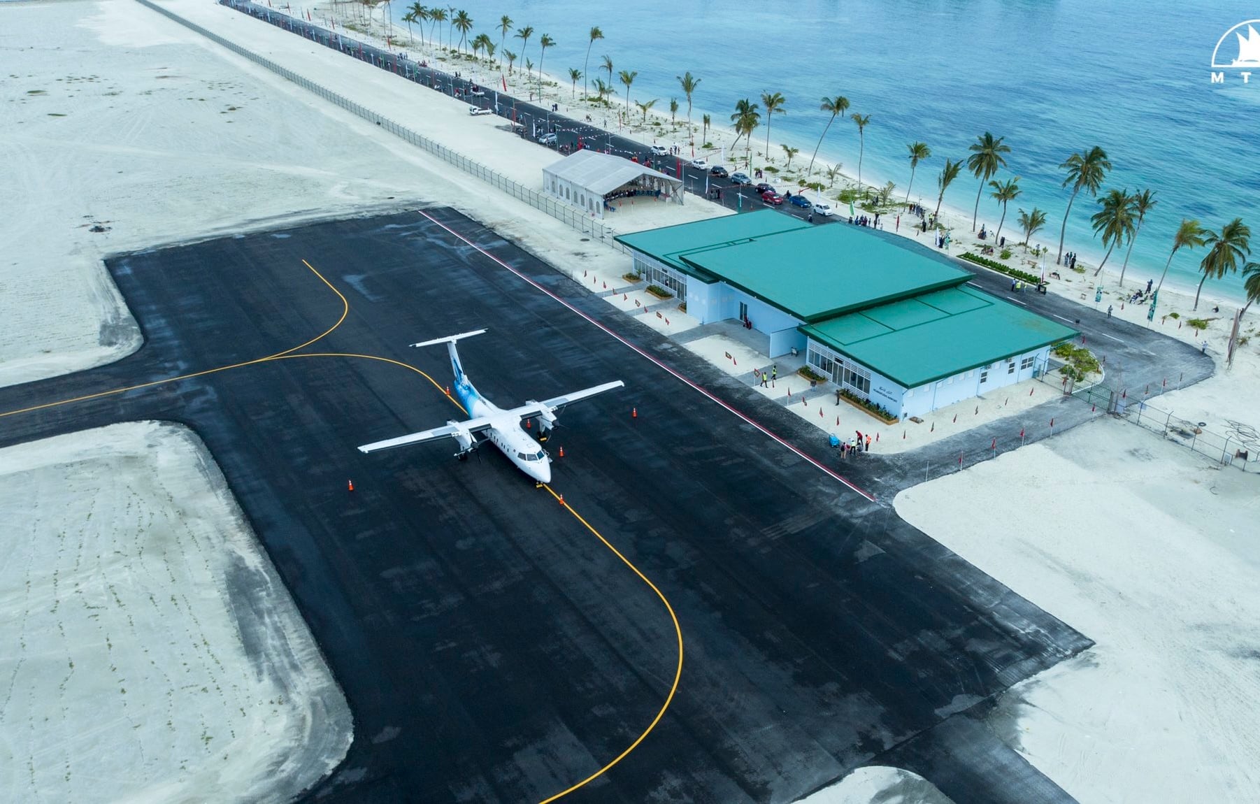 ހޯރަފުށީ އެއަރޕޯޓް ފަޅާލައި 2 ޕާރުސަލް ވަގަށް ނަގައިފި