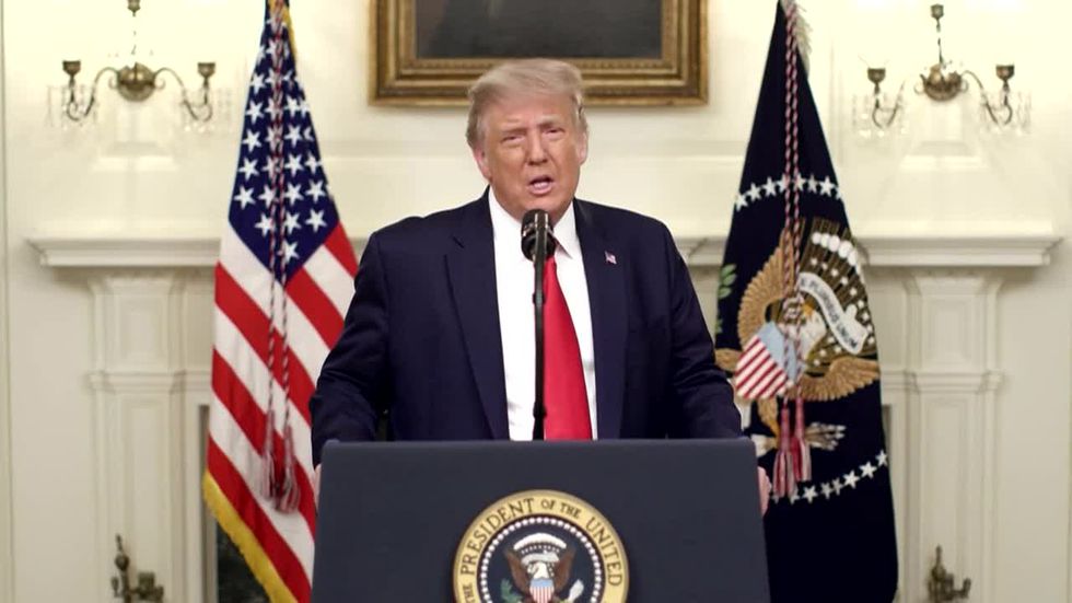 ޓްވިޓަރ އިން ޓްރަމްޕްގެ އެކައުންޓް ޕަރމަނެންޓްކޮށް ސަސްޕެންޑްކޮށްފި