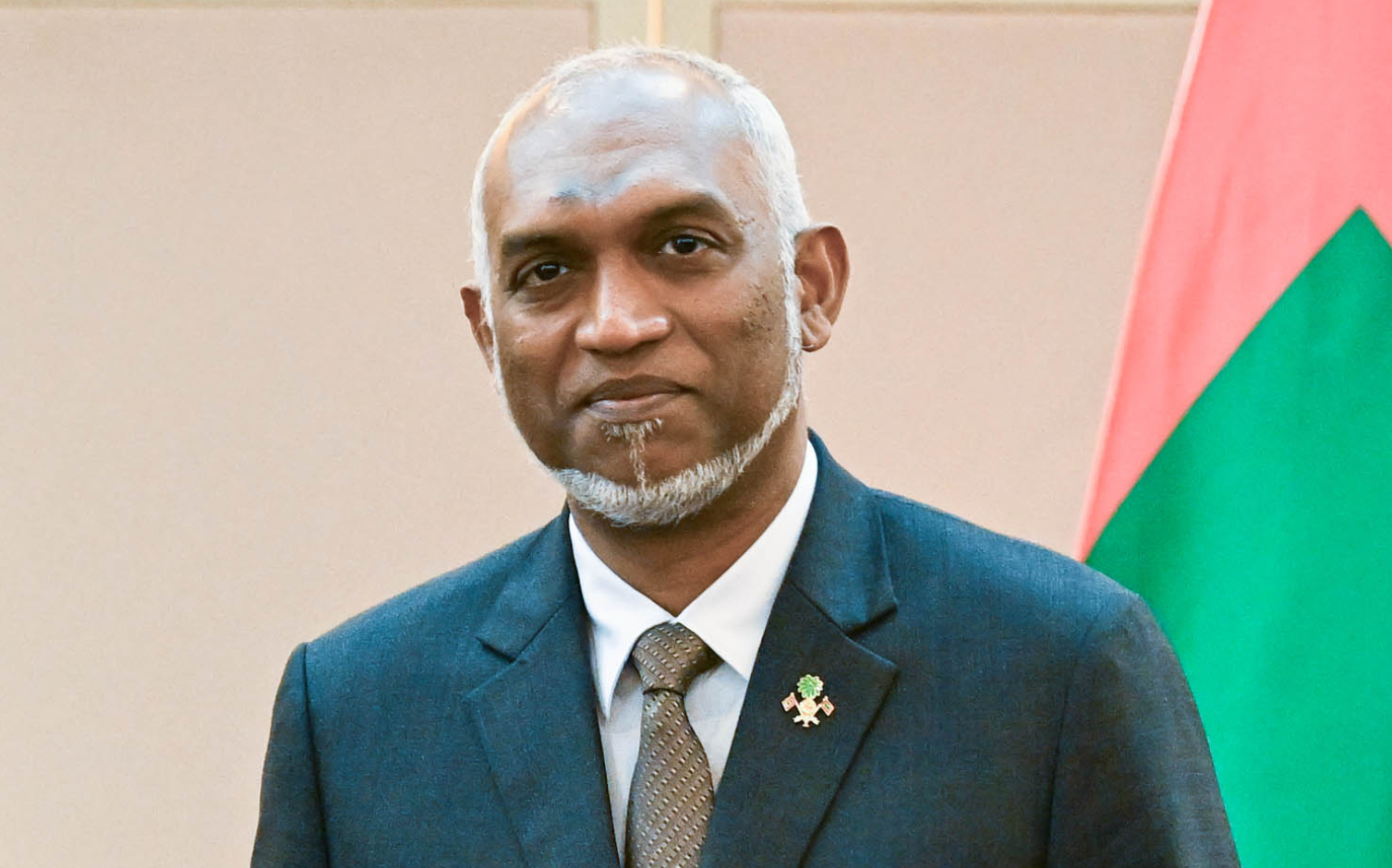 ކޮންމެ ލައިބްރަރީއަކީ ވަށައިގެންވާ މުޅި ރާސްތާއަށް އަލިކޮށްދޭ ދަންމަރެއް: ރައީސް