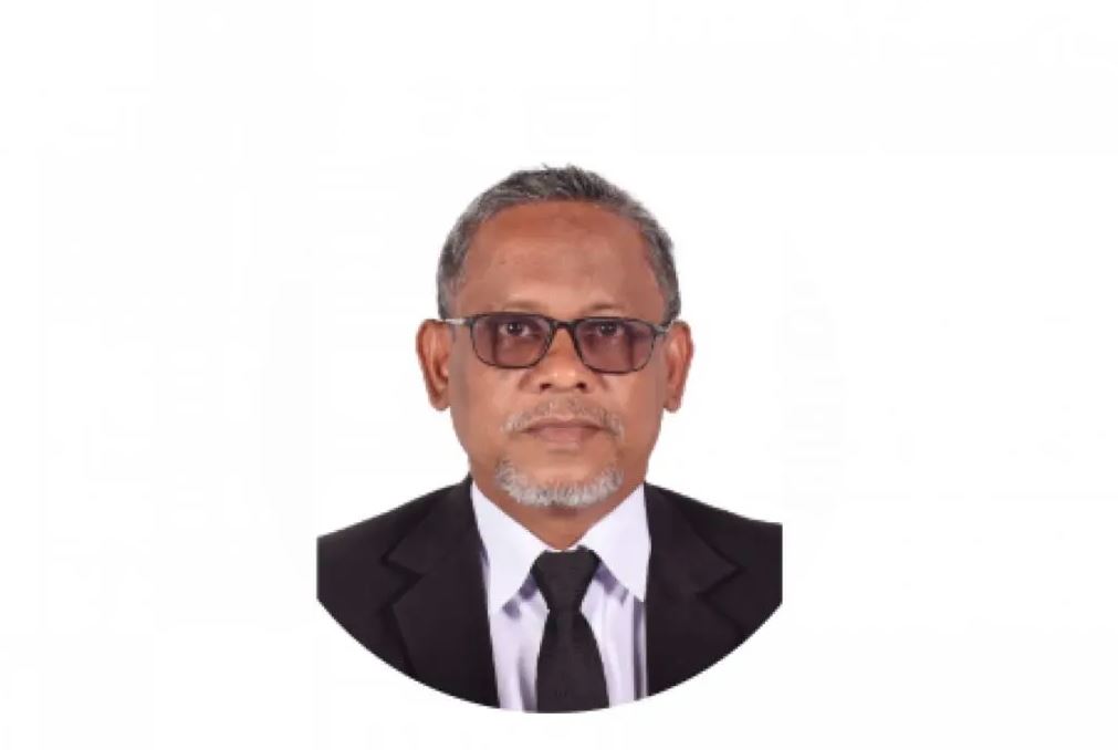 ހދ. ޖުޑީޝަލް ދާއިރާގެ އިސް މެޖިސްޓްރޭޓް އަލީ އާދަމް ފަނޑިޔާރުކަމުން ވަކިކޮށްފި