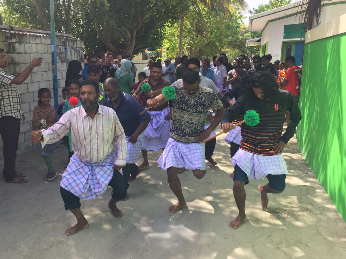 ކޮވިޑް-19: ބޮޑު އީދު ޗުއްޓީގައި މާލެއިން ރަށްރަށަށް ނުދޭ!