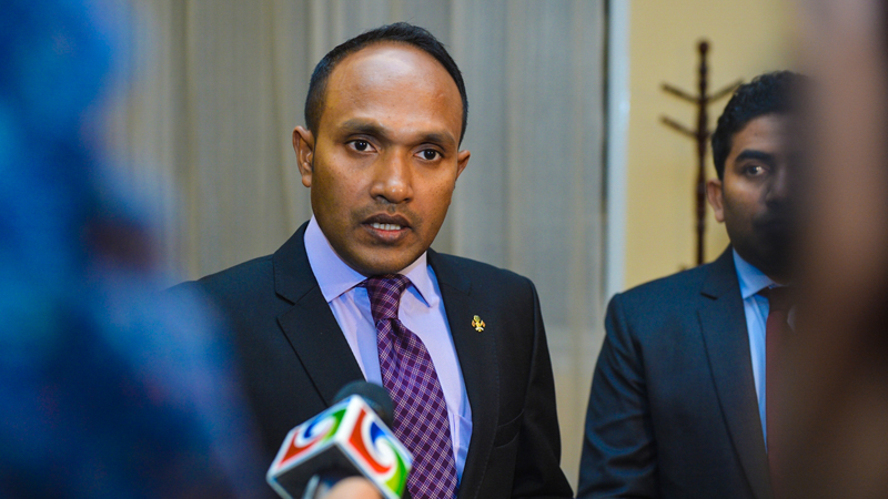 ރައީސް ނަޝީދުގެ ވެރިކަން ނިމުނު ސަބަބު ޑރ. ޖަމީލްގެ ދުލުން