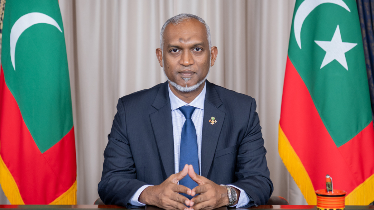 ބަންގްލަދޭޝްގައި މަތިންދާބޯޓެއް ވެއްޓި ބަޔަކު މަރުވުމާއި ގުޅިގެން ރައީސްގެ ތައުޒިޔާ