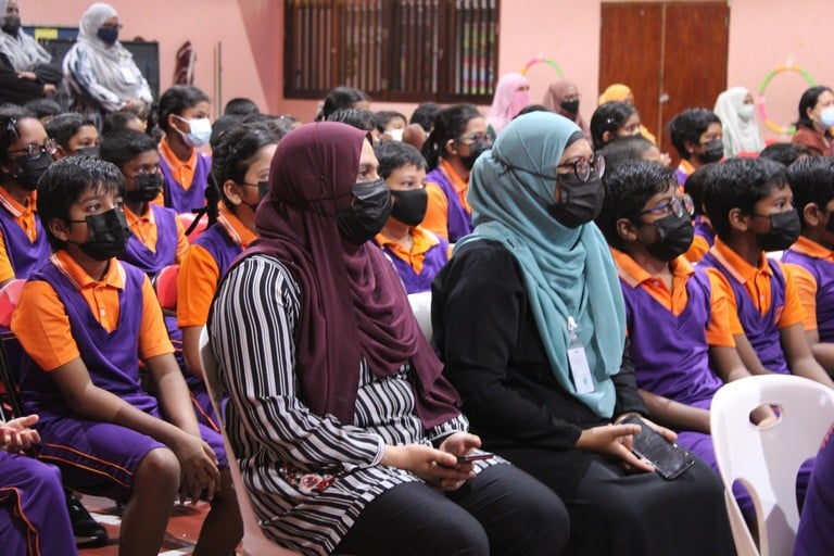 އެޑްމިޝަން ފޯމުގައި ޓްރާންސްޖެންޑާ ޖެހިފައި ވަނީ ރަނގަޅަށް ޗެކް ނުކުރެވި ހުރުމުން: ގިޔާސުއްދީން ސްކޫލް