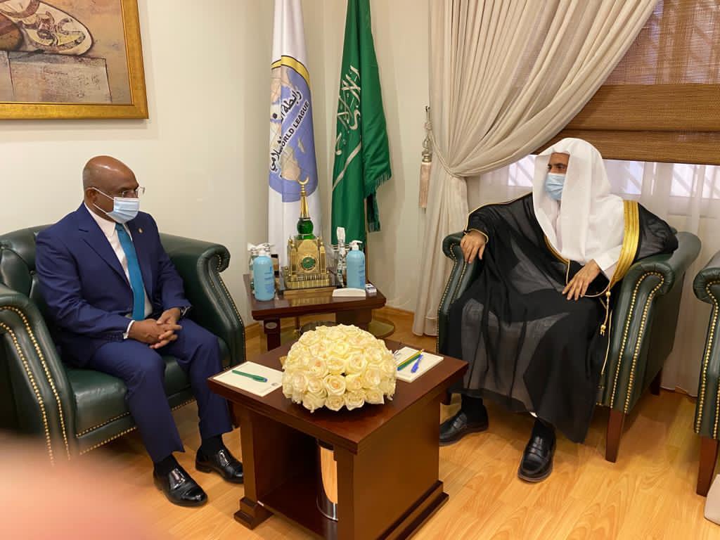 މުސްލިމް ވޯލްޑް ލީގާއެކު ޝާހިދު މަޝްވަރާކުރަށްވައި ނުހުޅުވާހުރި ސަލްމާން މިސްކިތަށް ތައުރީފު ކޮށްފި