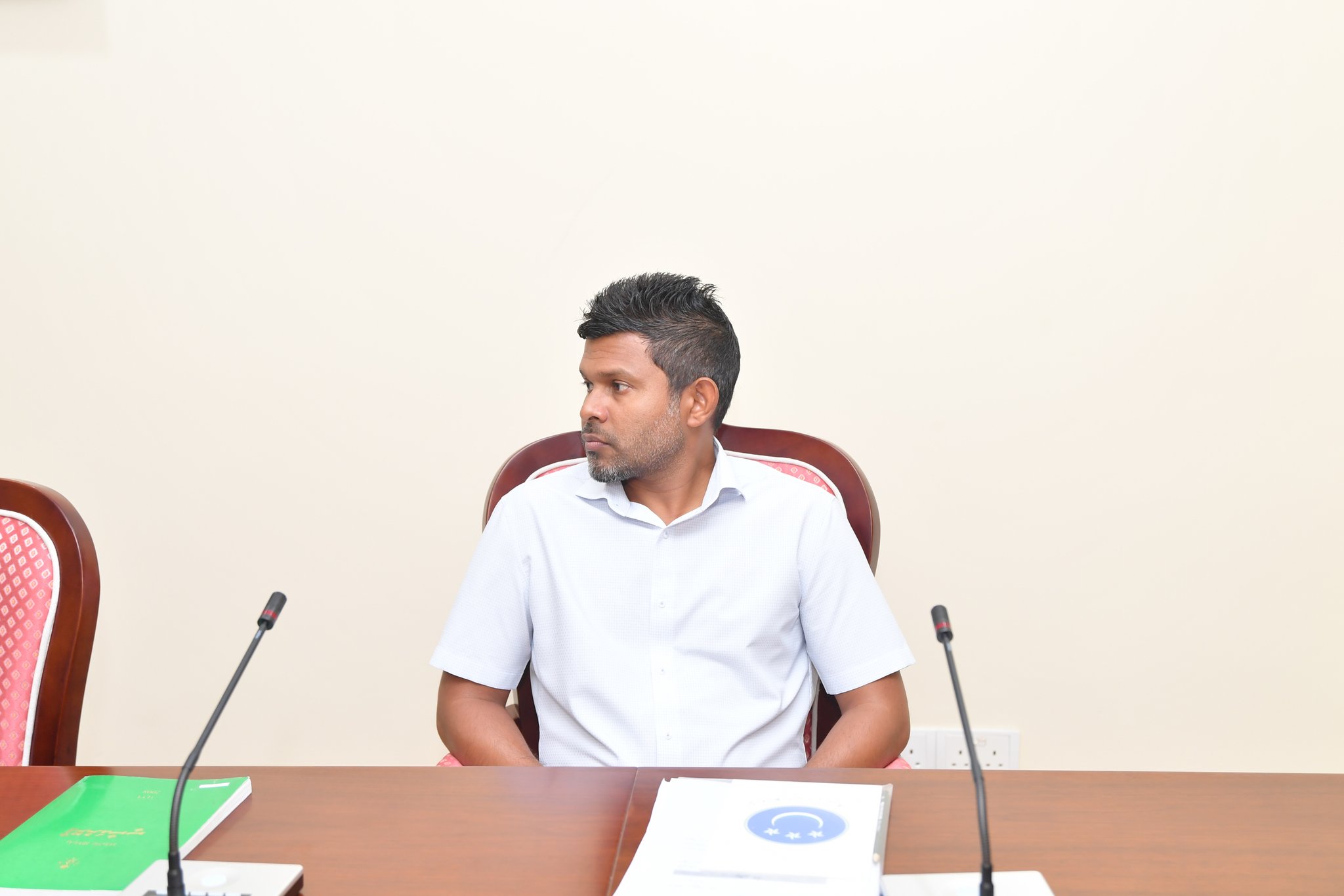 އިދިކޮޅު ޙުސެންގެ ވޯޓު ޓެކްސް ބިލާ އެއްކޮޅަށް; އެމްޑީޕީގެ 14 މެންބަރުން ބިލާ ދެކޮޅު