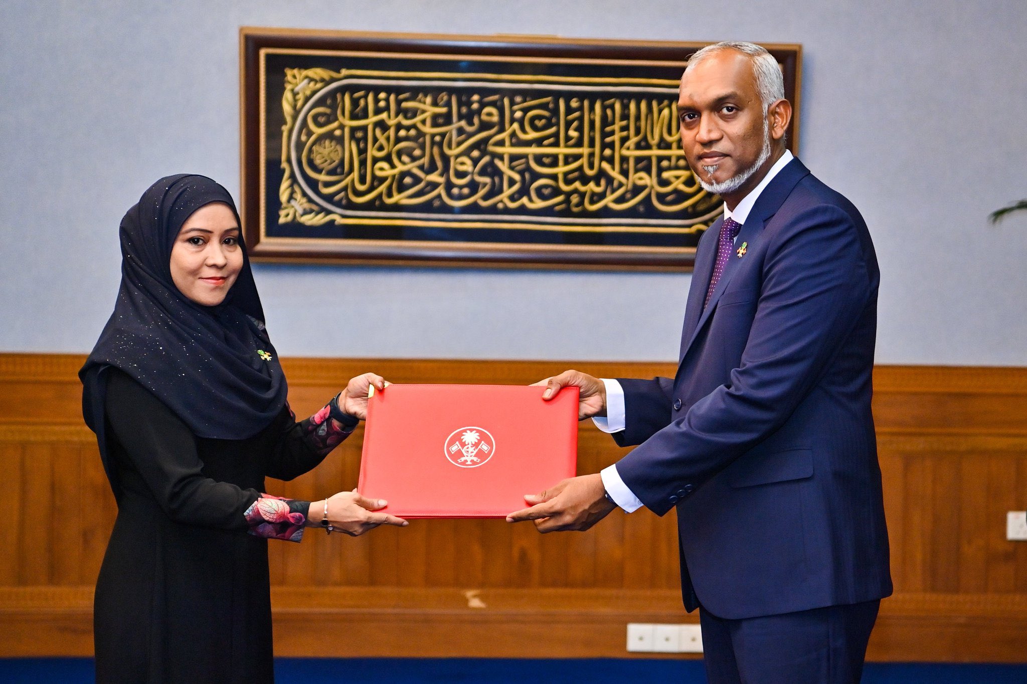 ނެޝަނަލް ޑްރަގް އޭޖެންސީގެ ޗެއާމަން ލުބްނާ ޒާހިރު ހުސައިން އެ މަގާމުން ވަކިކޮށްފި