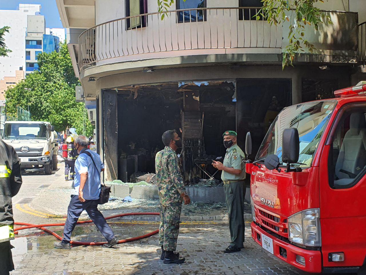 މާލޭގެ ޖަނަވަރީމަގު ފިހާރައެއްގައި ރޯވެއްޖެ