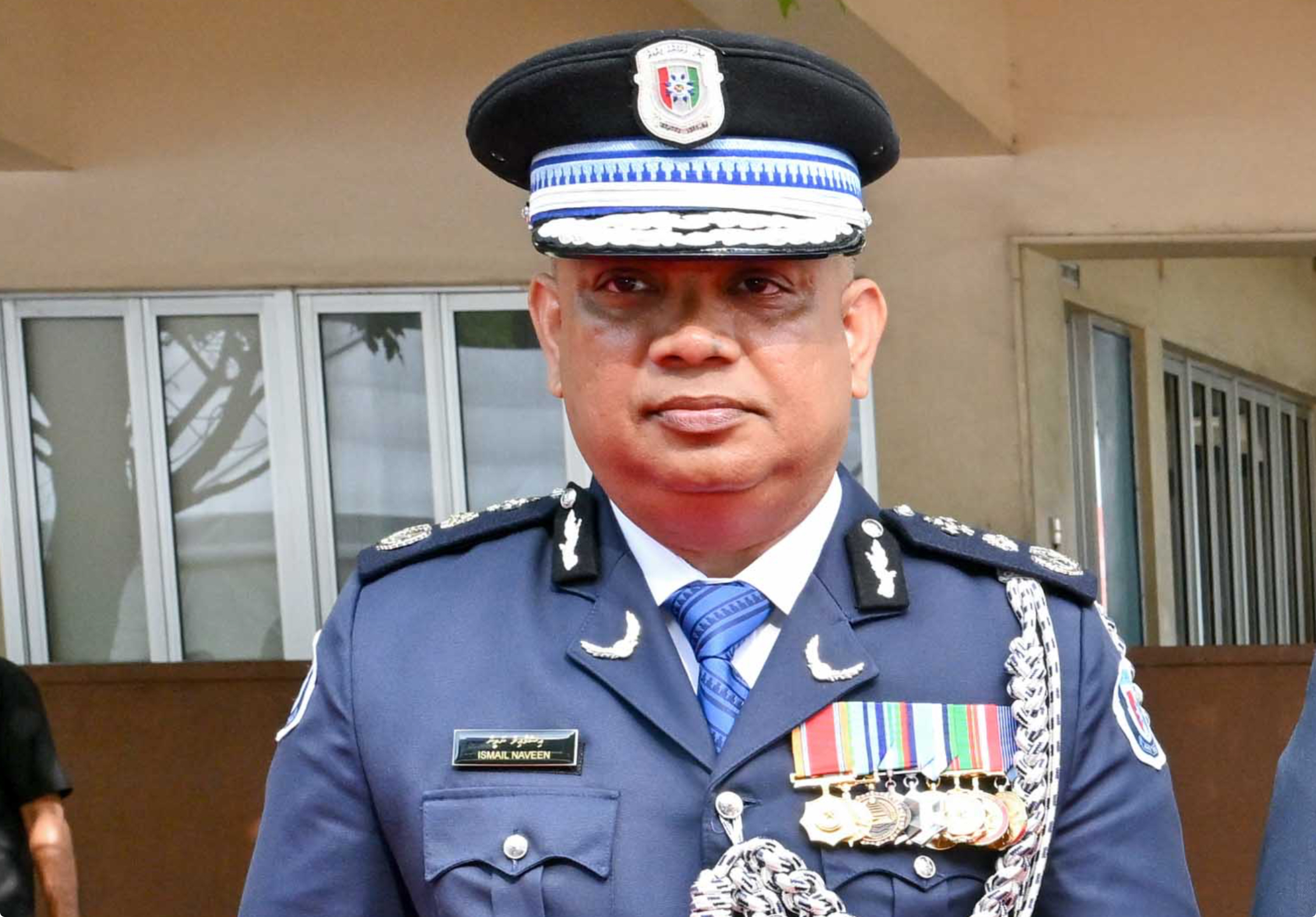 ފުލުހުންގެ ޔުނީފޯމުން ދައްކުވައިދެނީ ޤައުމާއި ރައްޔިތުންނަށްޓަކައި ކޮށްދެވޭ ޚާއްސަ ޚިދުމަތް: ނަވީން