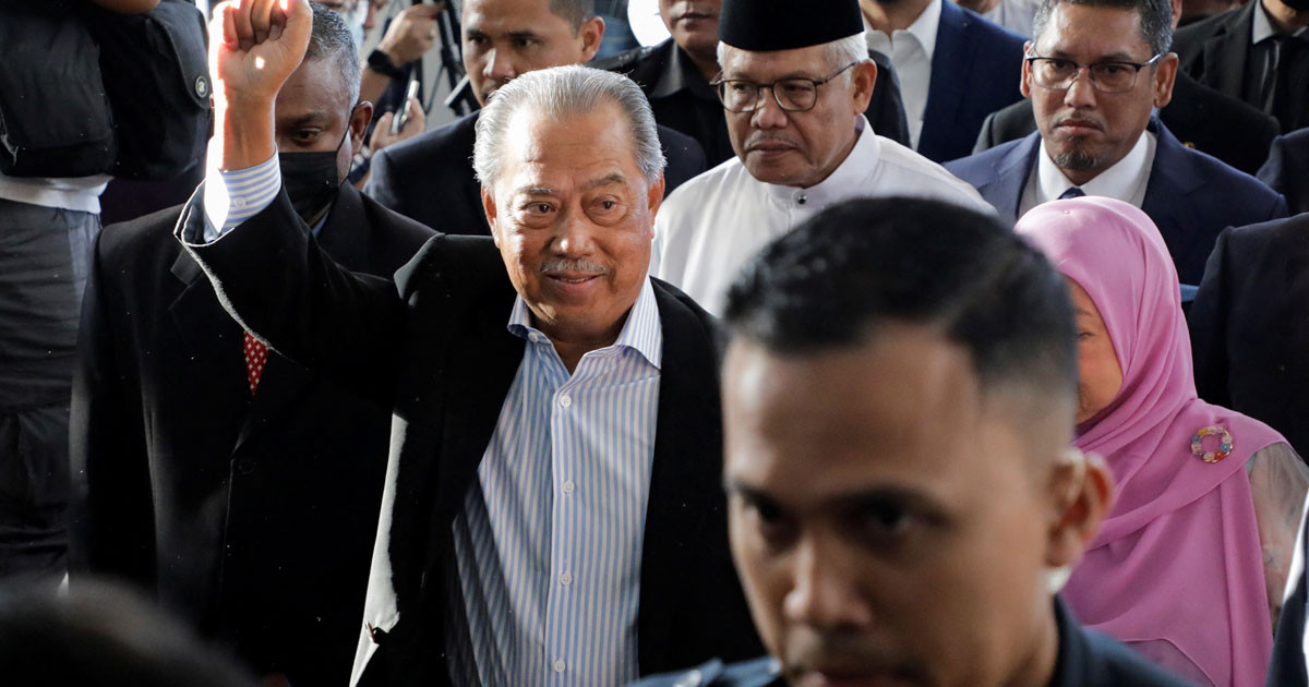 މެލޭޝިއާގެ ކުރީގެ ބޮޑުވަޒީރު މުޙިއްދީން ޔާސީންގެ މައްޗަށް ކޮރަޕްޝަންގެ ދައުވާ އުފުލައިފި