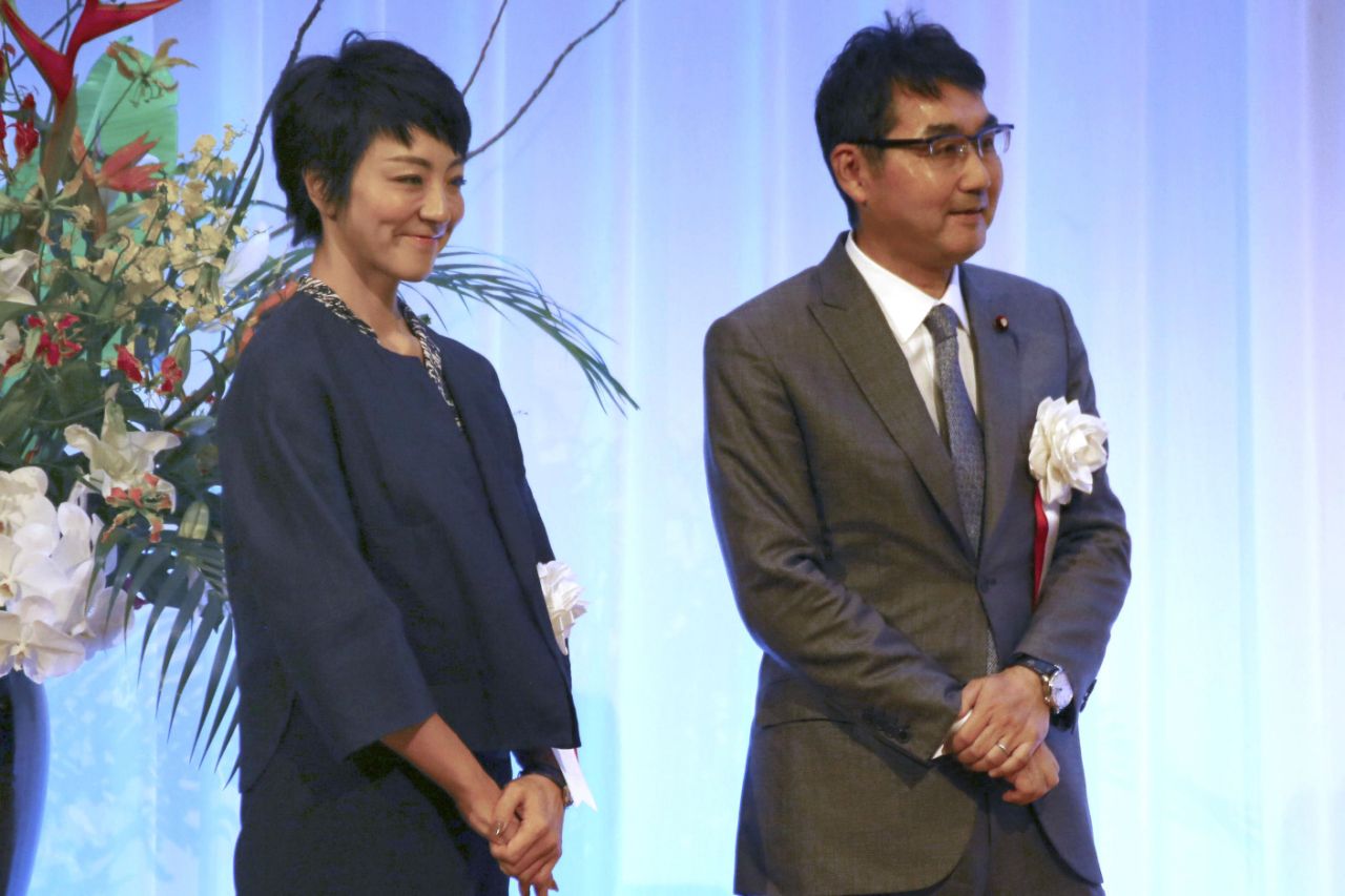 ވޯޓް ގަތް ކަމުގެ ތުހުމަތުގައި ދެމަފިރިން ހައްޔަރުކޮށްފި