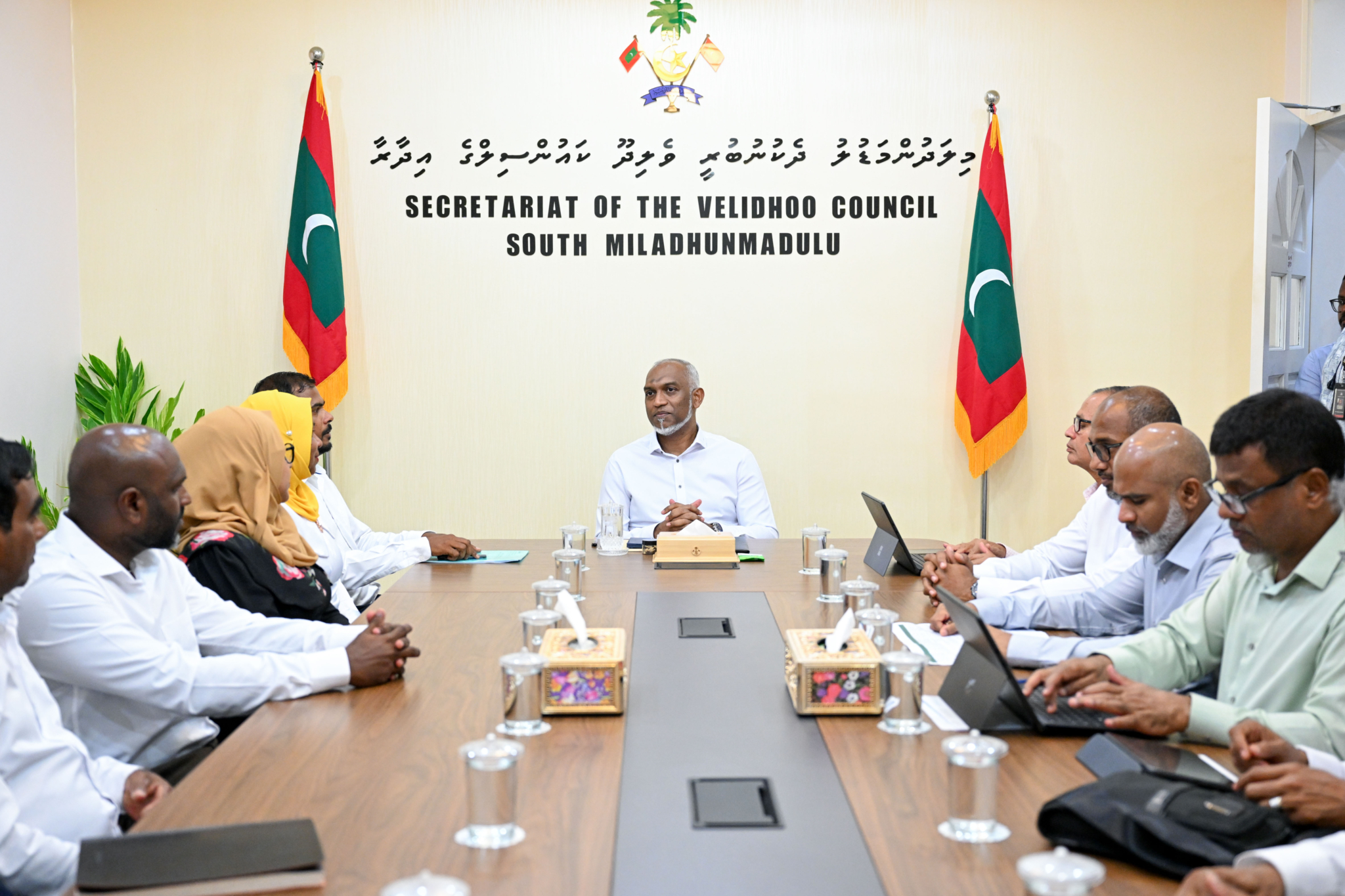 ރާއްޖޭގެ ހުރިހާ ކައުންސިލަކާ ރައީސް ބައްދަލުކުރައްވައިފި