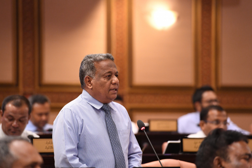 ރައީސް ޔާމީން ޖަލަށްލީ ދުވަހު ރައީސް ނަޝީދަށް ރޮވުނީ އުފަލުން: ސަލީމް