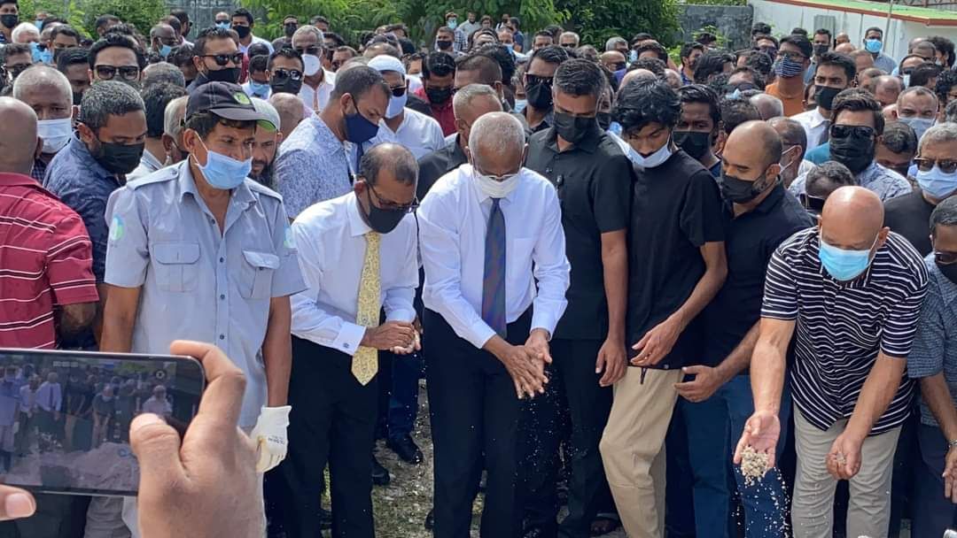 މެންބަރު ޙުސައިން ވަޙީދުގެ ޖަނާޒާ ބާއްވައިފި