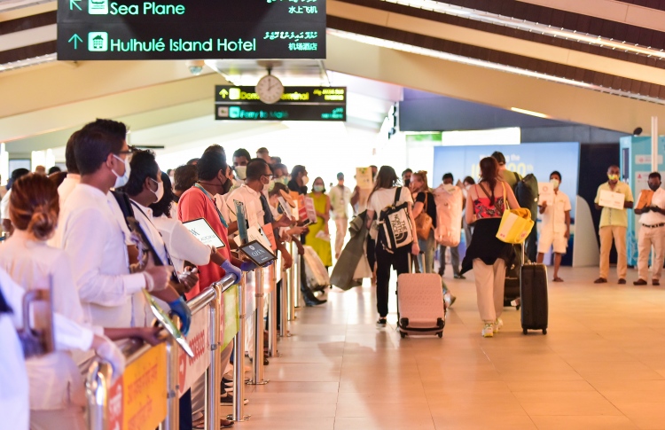 ވަޒަންތަކަކާއެކު ހައްޔަރު ކުރި މީހާގެ ބަންދަށް 3 ދުވަސް