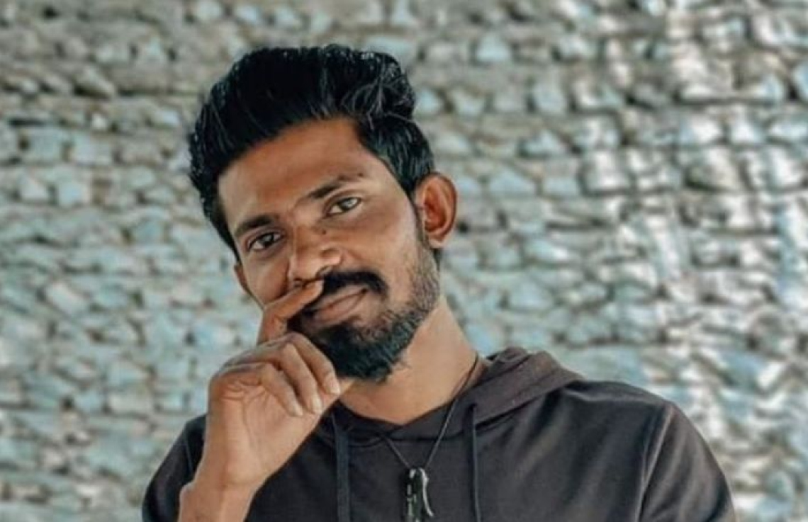 އާއިލާ ދެކޮޅު ހެދިނަމަވެސް އަތުހަރުގެ އޮޓޮޕްސީ ހެދުމުގެ މަސައްކަތް ފަށައިފި