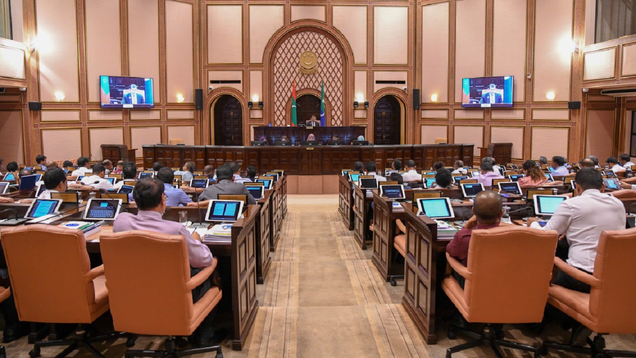 ފައިސާ ޗާޕު ކުރުމުގެ ހުއްދަ އެއް އަހަރަށް އިތުރުކޮށްދީފި