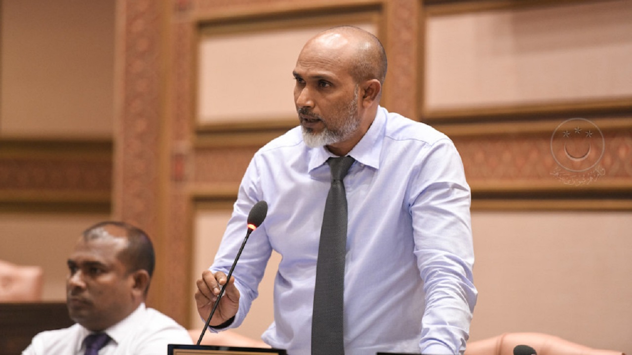 ދެކުނުގެ ބައިނަލްއަޤުވާމީ އެއަރޕޯޓް އޮންނަންވާނީ ހުވަދޫގައި: މެމްބަރު ސަނީފް