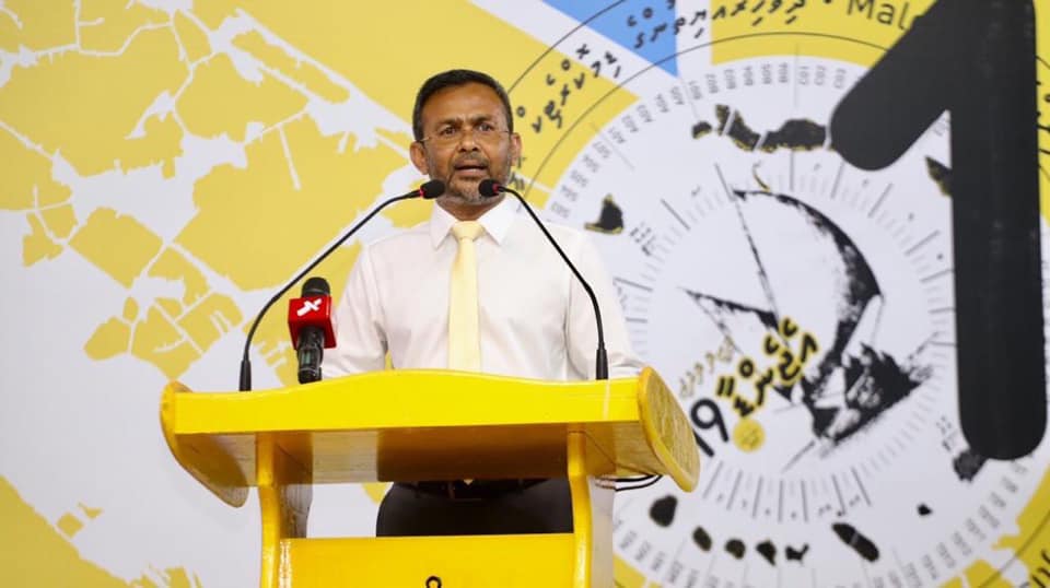ޕްރައިމަރީއަކާނުލާ ރައީސް ޞާލިޙަށް ރިޔާސީ ޓިކެޓް ދޭންޖެހޭ - ދޮންބެ