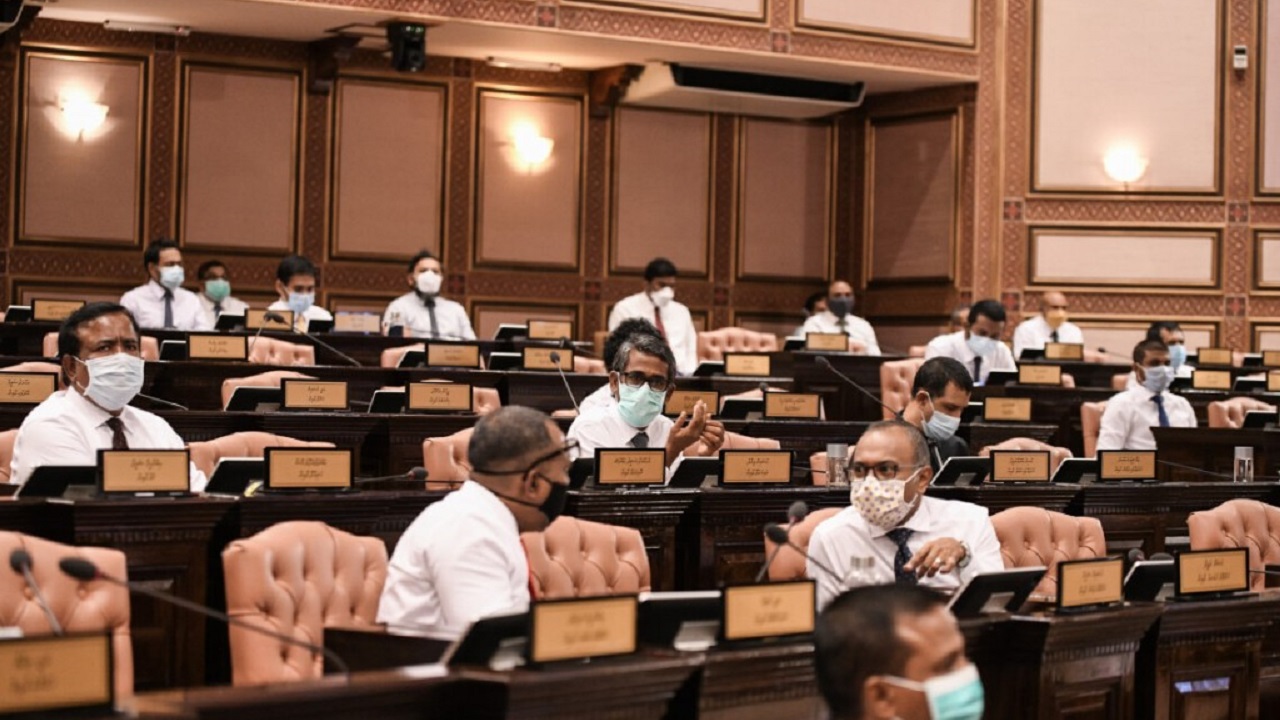 ރެވެނިއު ސްޓޭމްޕް އުވާލަން މަޖިލީހުން ފާސްކޮށްފި