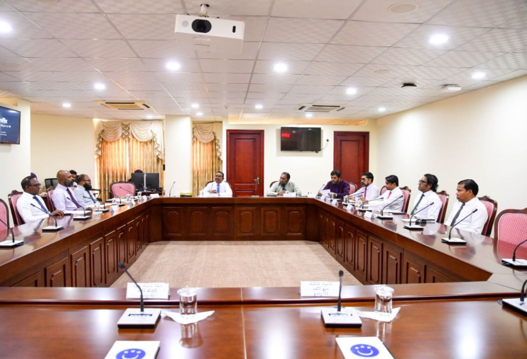 ޕިރަމިޑް ސްކީމްތަކާއި ޖުވާ ޕްލެޓްފޯމުތަކުގެ މައްސަލަ މަޖިލީހުންވެސް ބަލަނީ