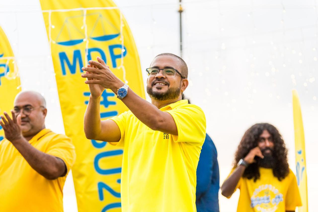 މުއިއްޒު ހުވާކުރާ ޖަލްސާގެ ރިޔާސަތު ނަޝީދު ބޭނުންވާ ސަބަބެއް ބަލަން ޖެހޭ: ނިހާދު