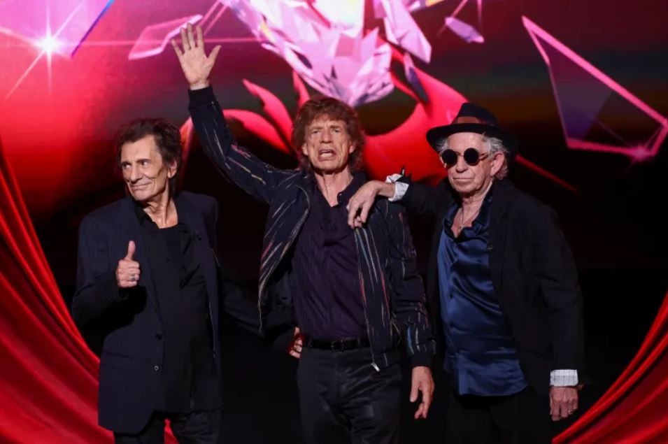 18 އަހަރަށްފަހު ރޯލިންގް ސްޓޯންސްގެ އާ އަލްބަމެއް