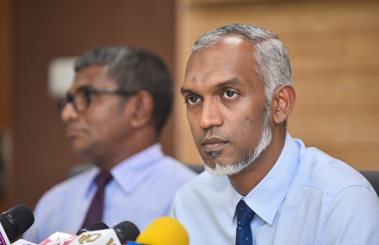 ރައްޔިތުން އަތުން ކޮންޖެޝަން ފީ ނަގަނީ ބްރިޖު އަޅަން: މުޢިއްޒު