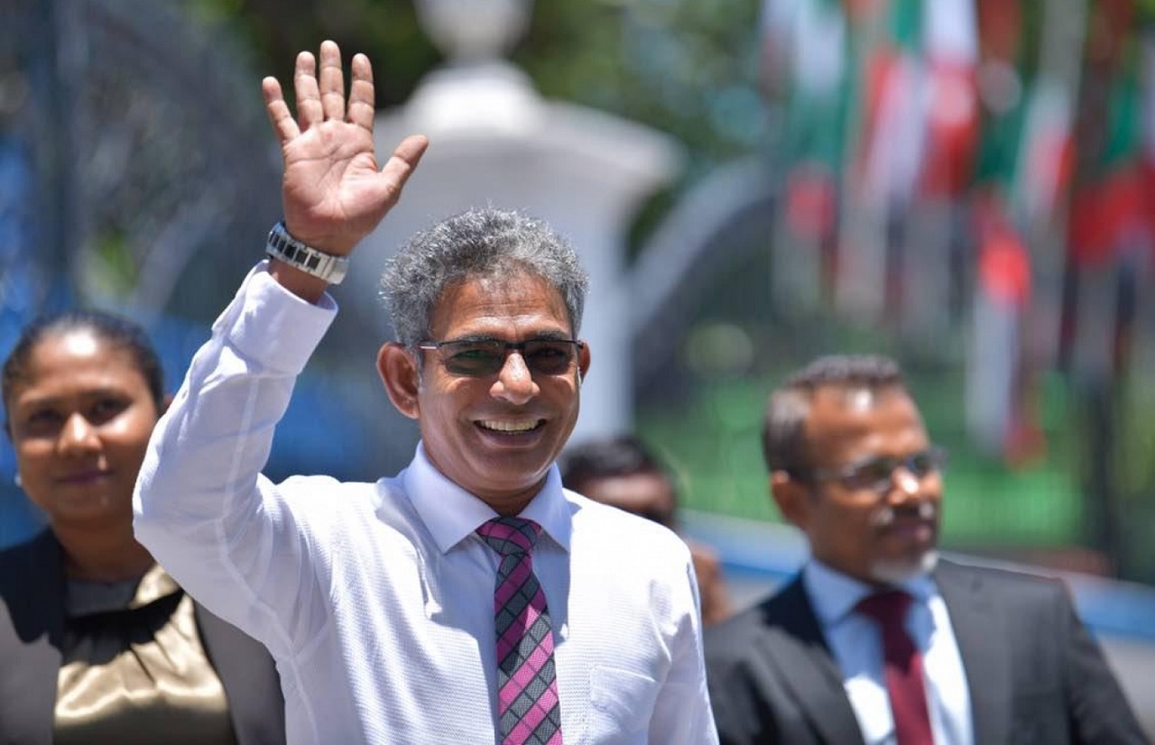 މިހާރު އައިސް މިހުރީ އަސްލު ގޭގައި - ވައްޑެ