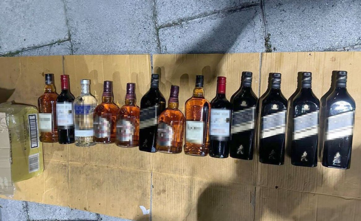 ފުލުހުން ހުއްޓުވުމުން ފިލީ ރާ ފުޅިތައް މަގުމައްޗަށް އުކާލާފައި