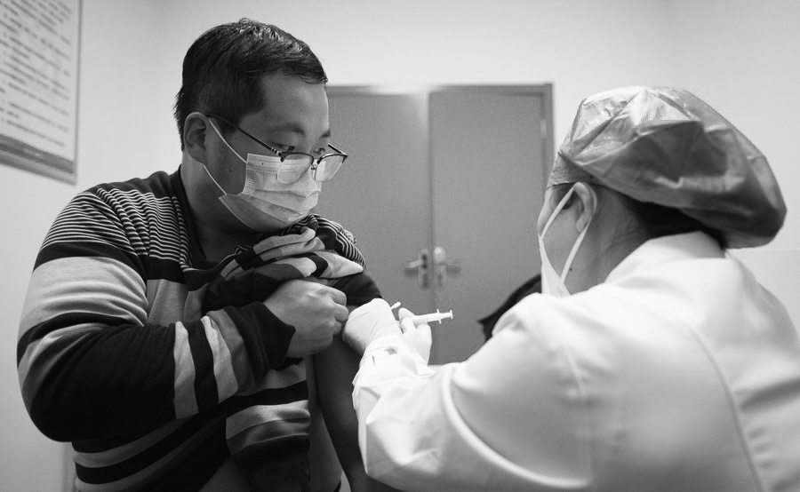 ކޮވިޑް-19: ޗައިނާގެ އާބާދީގެ 75 އިންސައްތަ ވެކްސިންް ފުރިހަމަކޮށްފި