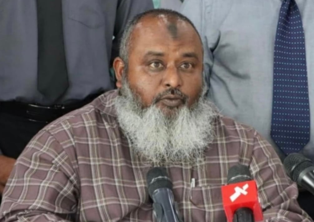 ވާނުވާ ބަންދަކީ ސަރުކާރުން އެމީހަކު ނިޒާމުން ގެއްލުވާލަން ބޭނުންކުރާ ޓޫލެއް: ޑރ. އިޔާޒް