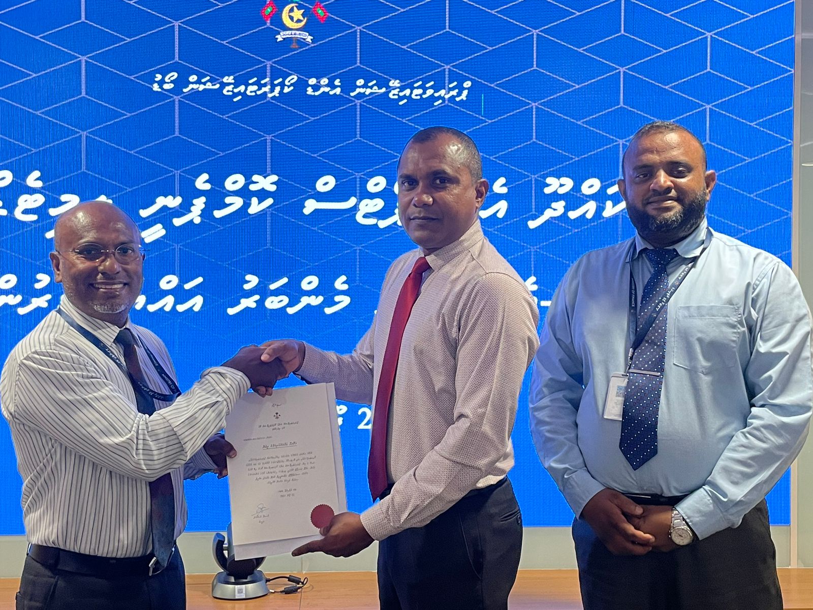 ކައްދޫ އެއަރޕޯޓްގެ ޑިރެކްޓަރުންގެ ބޯޑަށް ކާނަލް ޝަރީފް ޢައްޔަނުކުރައްވައިފި