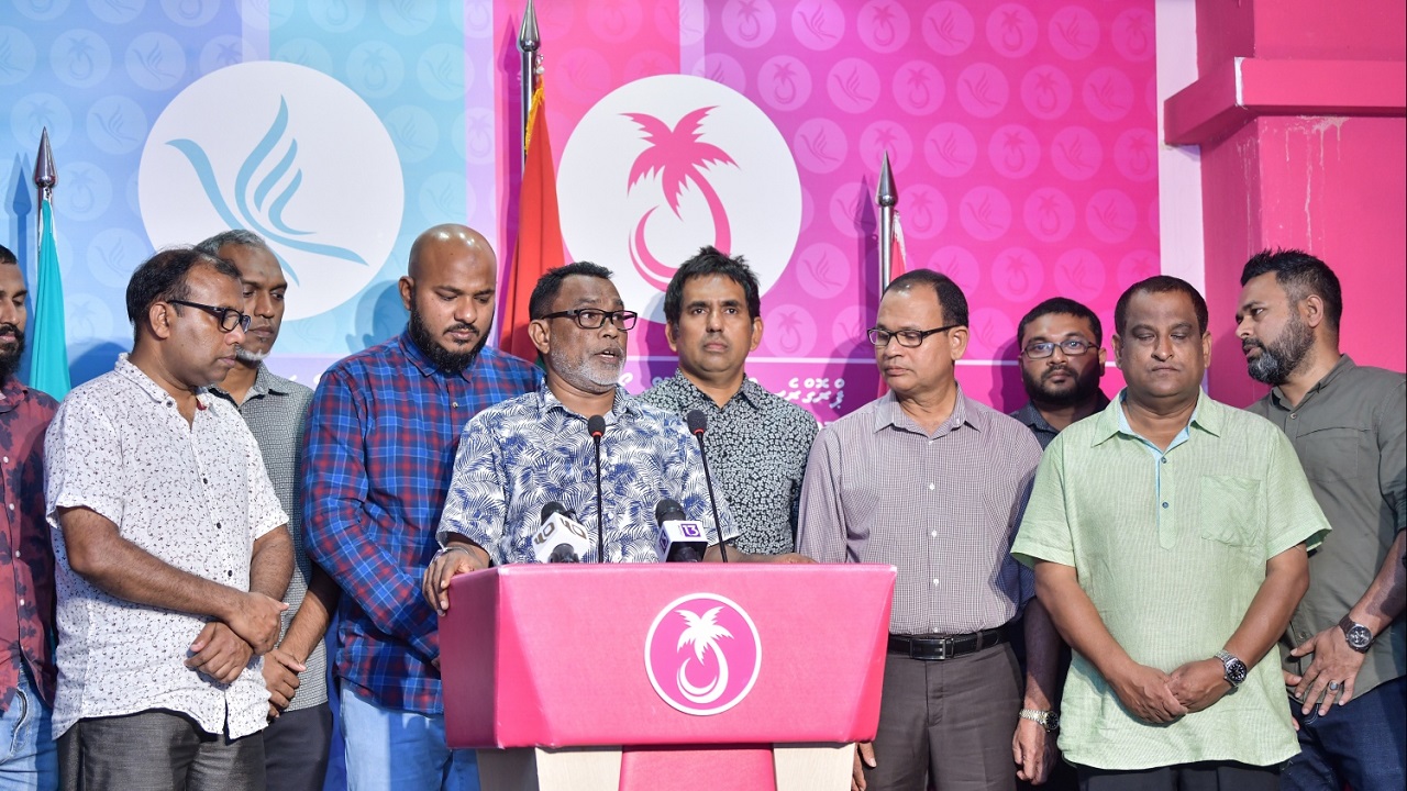 2021 އަށް އިދިކޮޅުގެ އަމާޒު: ރައީސް ޔާމީން މިނިވަން ކުރުމާއި، ކައުންސިލް އިންތިޚާބު ކާމިޔާބުކުރުން