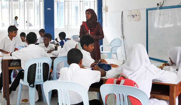 ދިރާސީ އާ އަހަރު ފެށީ ތައްޔާރުނުވެ ކަމަށްބުނެ އެމްޑީޕީން ކަންބޮޑުވުން ފާޅުކޮށްފި