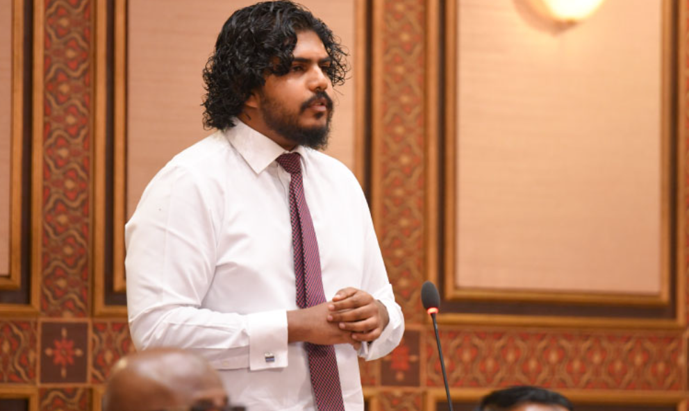 އޭއީއެޗްގެ ކެތު ލެބުގެ ހިދުމަތް ލަސްވާތީ މިނިސްޓަރާ ސުވާލުކުރަނީ