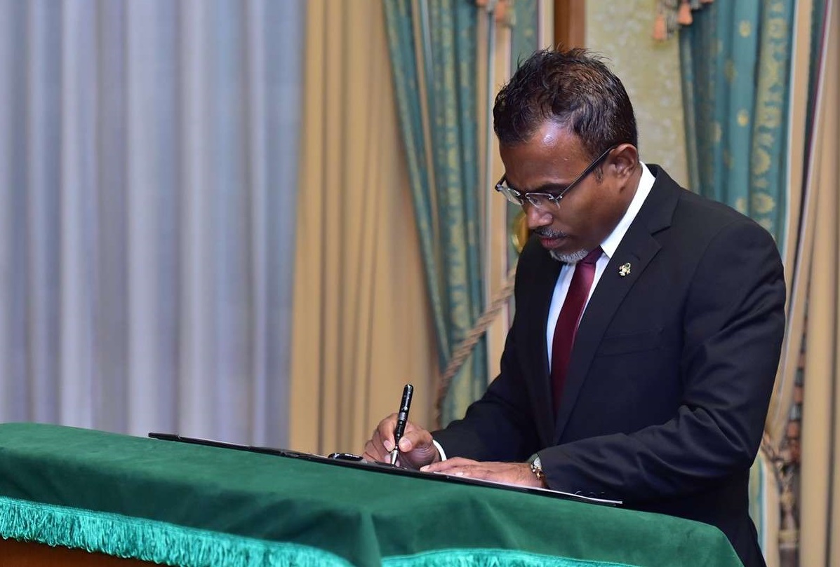 ރާއްޖޭގައި ފުރަތަމަ ފަހަރަށް ޤާނޫނެއްގެ އޯޑިއޯ އަޑުއެހޭގޮތް ހަމަޖައްސައިފި