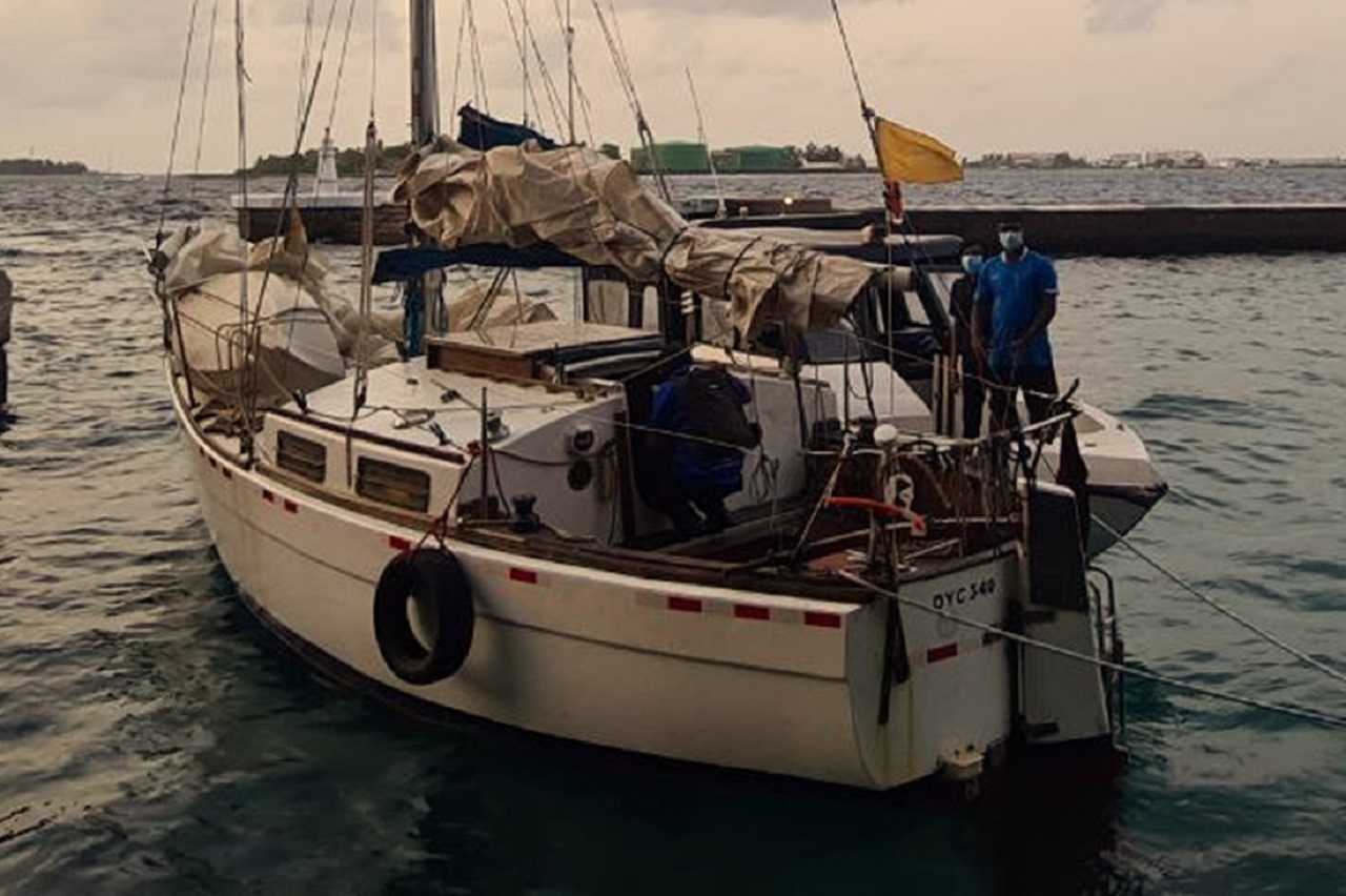 ހާލުގައި ޖެހުނު ޔޮޓެއް މާލޭ ފަޅަށް ވަދެއްޖެ