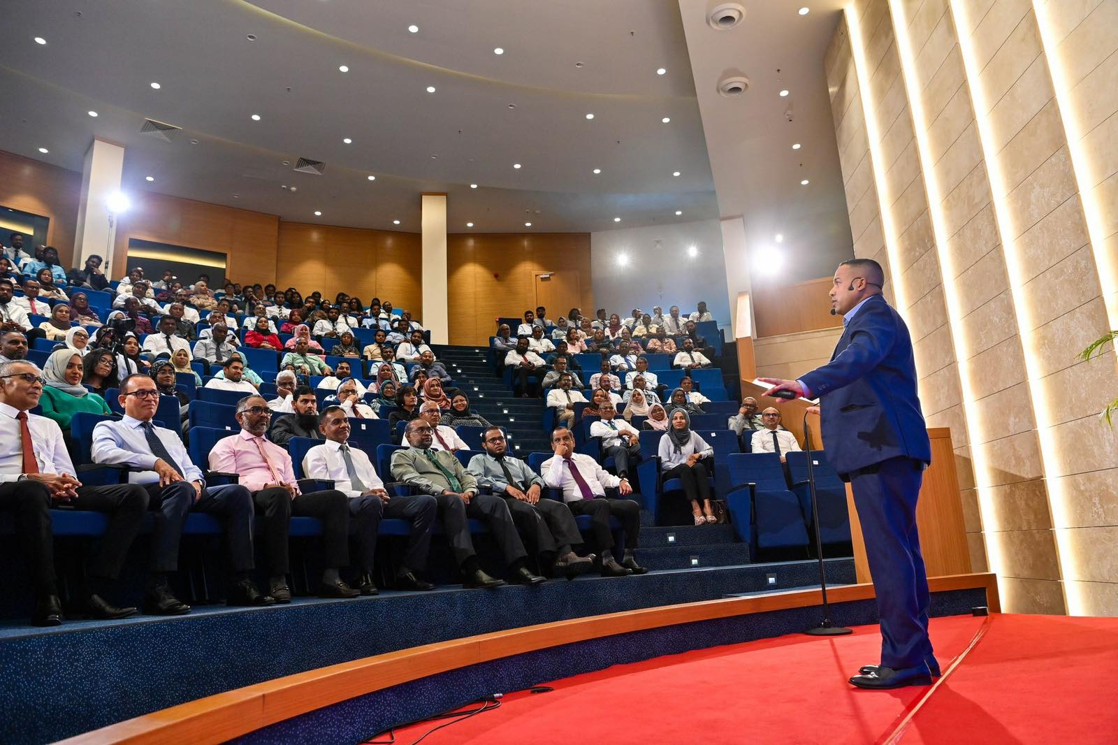 ސަރުކާރުގެ އިސް ފަރާތްތަކުގެ މަސައްކަތުގެ ފެންވަރު ރަނގަޅު ކުރުމަށް ޕްރޮގްރާމެއް