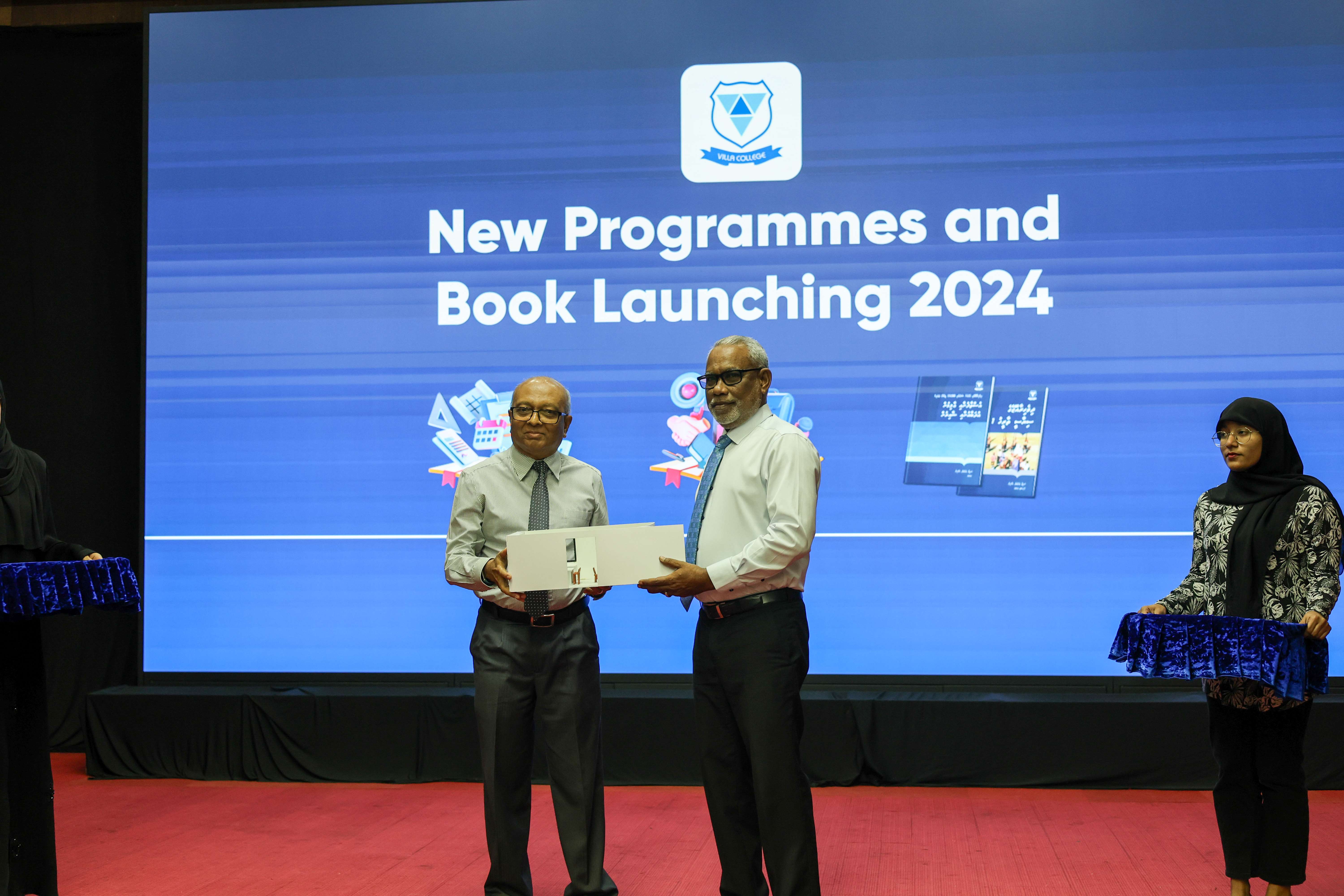 ވިލާ ކޮލެޖުން ޕޮލިޓިކަލް ސައިންސް އަދި ކުއަންޓިޓީ ސާރވޭގެ އާ ޕްރޮގްރާމްތަކެއް ތައާރަފްކޮށްފި