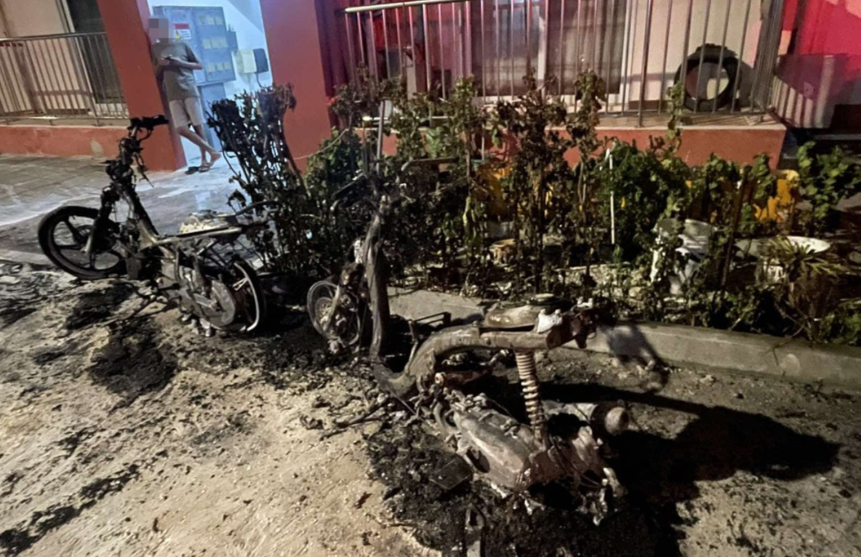 އައްޑޫގައި ސައިކަލްތަކެއްގައި ރޯވެ ބޭނުން ނުކުރެވޭ ވަރަށް އަނދައިފި