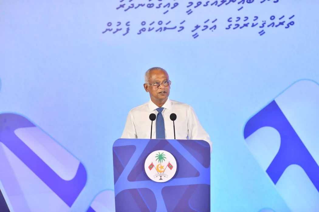 ރ. އަތޮޅު ދެކުނުބިތުގައި އެއަރޕޯޓް އަޅާނީ ބެރިޔަންފަރުގައި: ރައީސް
