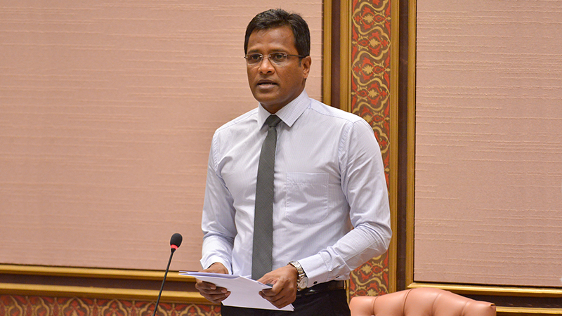 ޤައުމީދުވަސް ފާހަގަކުރާއިރު މިނިވަންކަން އޮތީ ނުރައްކަލުގައި- އުމަރު ނަސީރު