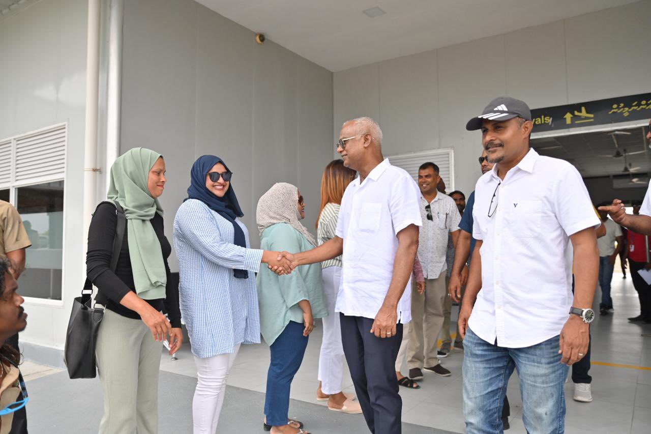 މަޖިލިސް ކެމްޕޭނަށް ރައީސް ޞާލިޙް ބ. އަތޮޅަށް