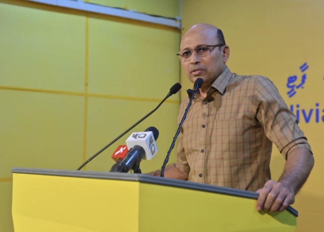 ދެ އިންތިހާބު އެއްކޮށްލުމަކީ ސަންދޯކަށް ޖަހާ ފަހު މޮހޮރު: މާޒް ސަލީމް