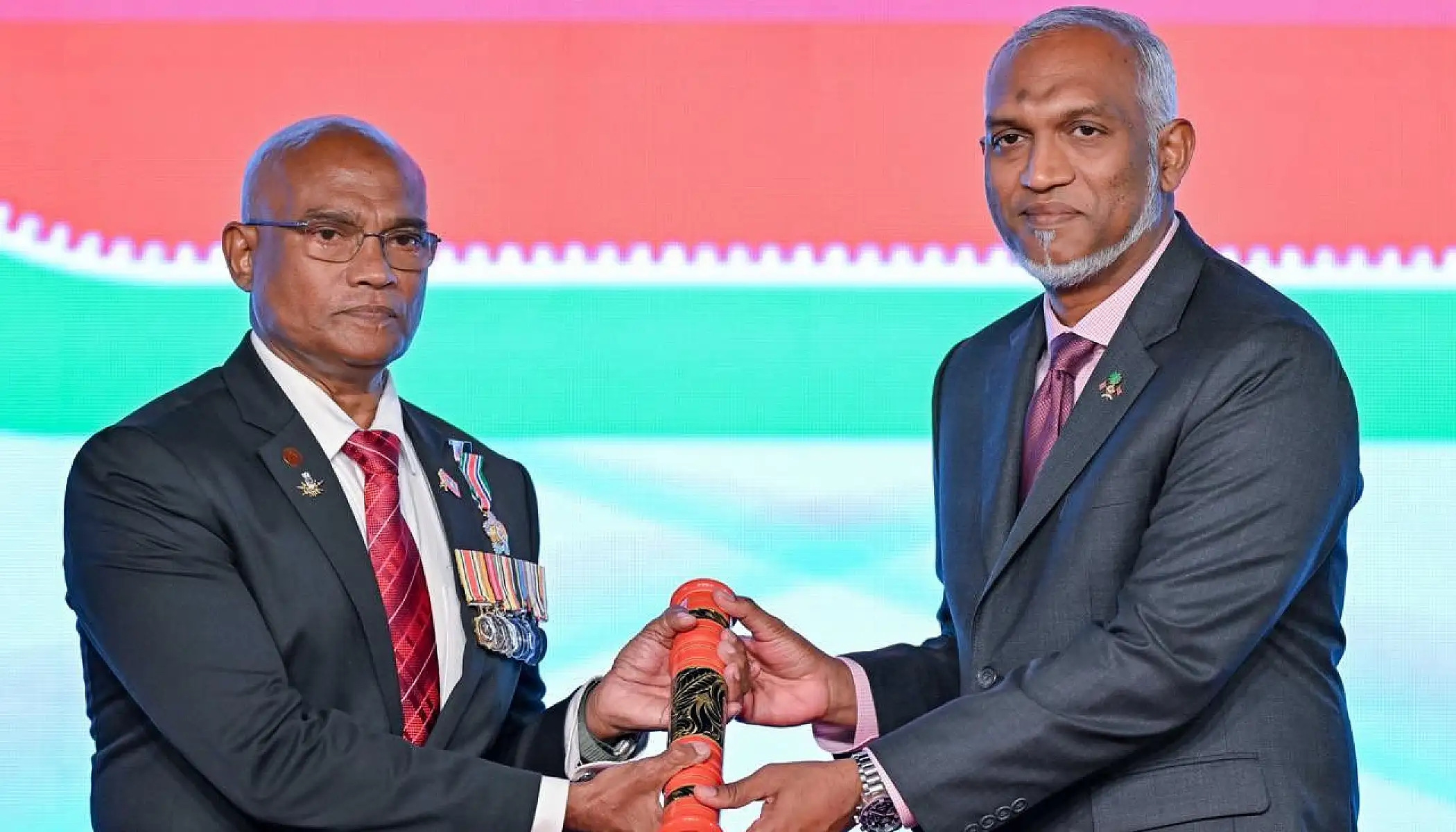 ޖަލީލުގެ ކެންޑިޑޭސީއާއެކު ސަރުކާރަށް ބޮޑެތި ފާޑުކިޔުންތައް
