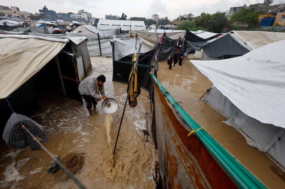 UN warns of severe flooding threat to displaced Gazans as winter storm hits