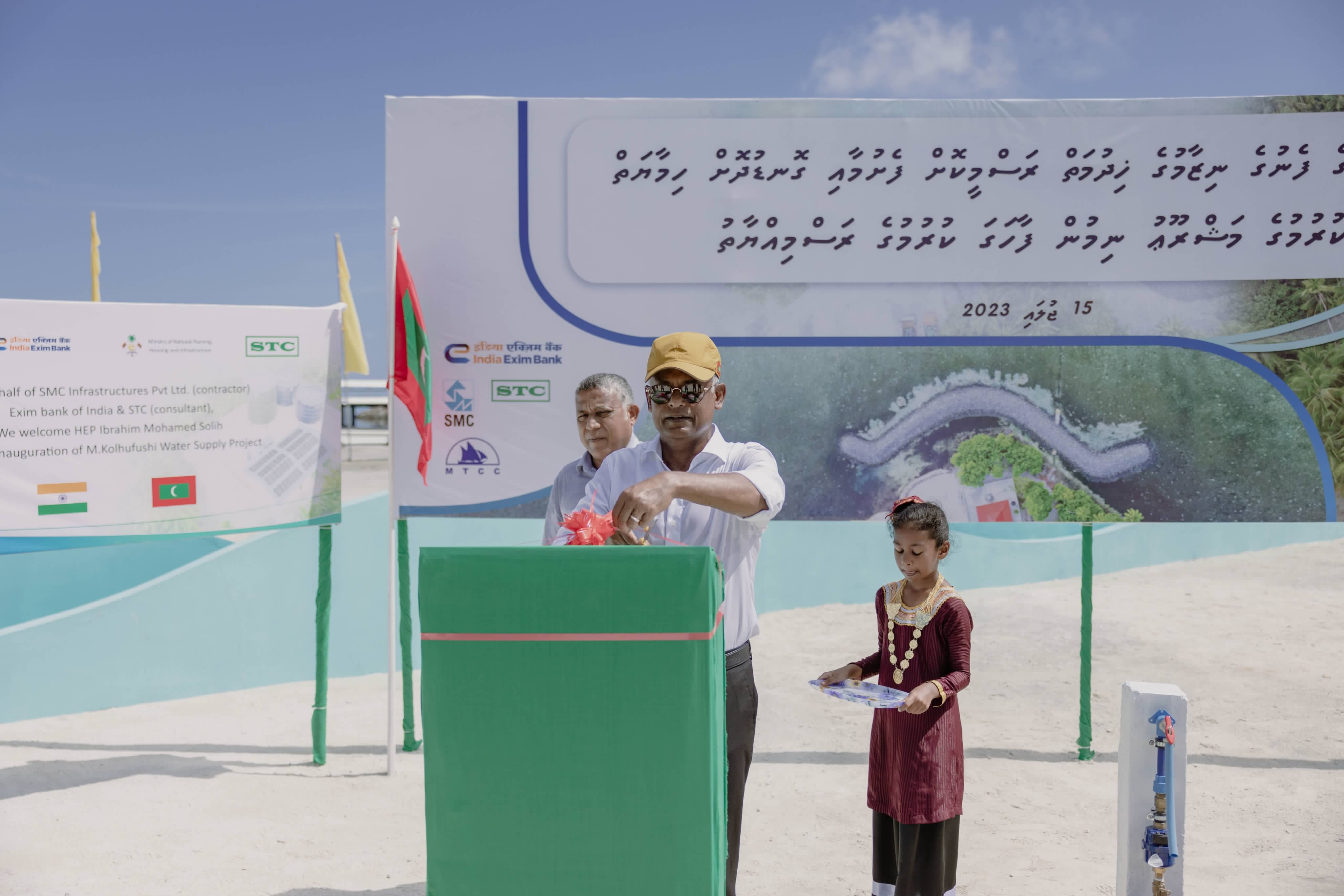 ކޮޅުފުށީ ގޮނޑުދޮށް ހިމާޔަތްކުރުމުގެ މަޝްރޫއު ނިންމައި ފެނުގެ ހިދުމަތް ރައީސް ފައްޓަވައިދެއްވައިފި