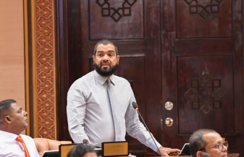 Holhudhoo MP Abdul Sattar Mohamed.