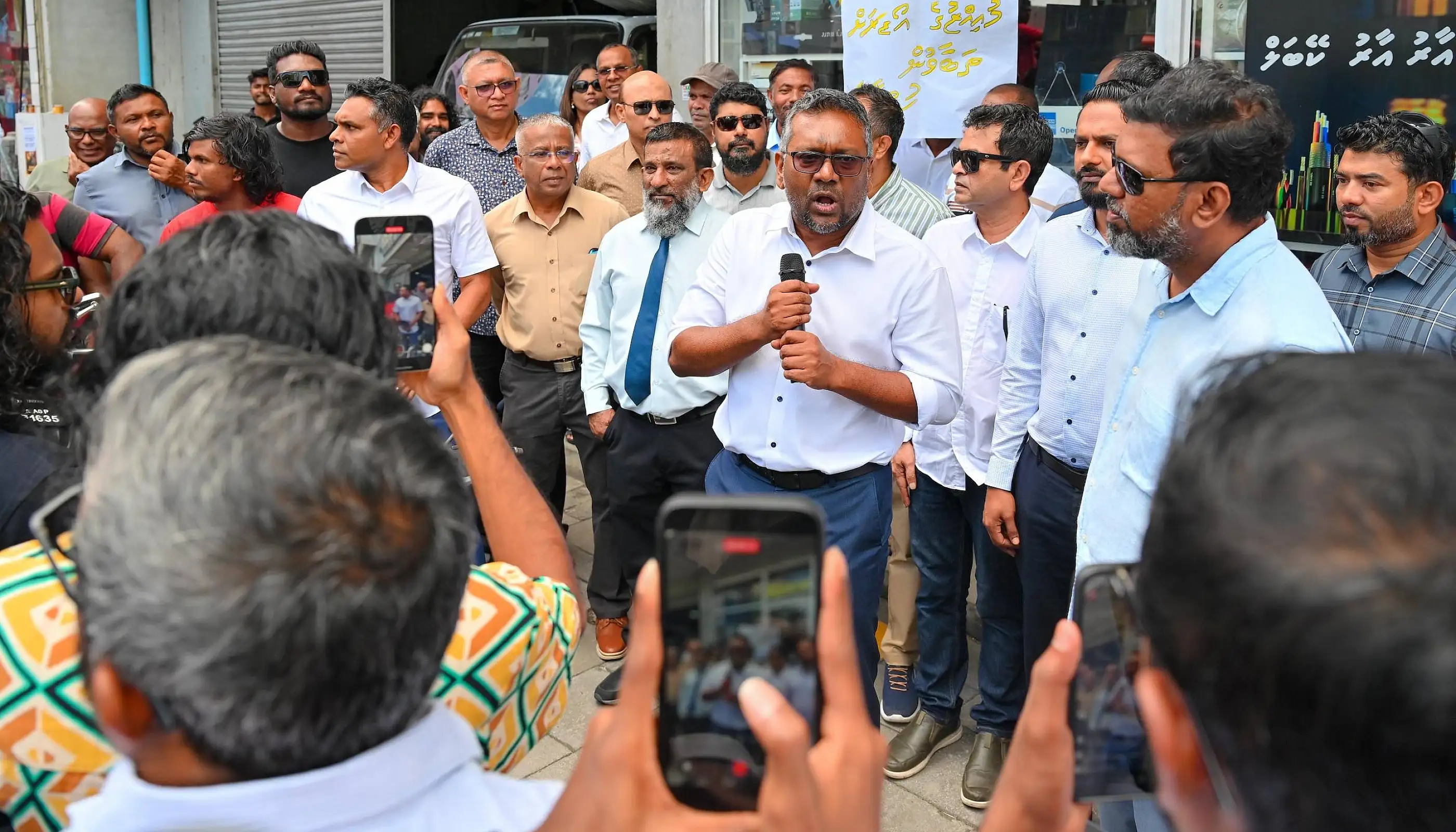 މައްސަލައިގެ ޑޮކިއުމެންޓްސް އޭސީސީގައި ނެތް؛ އޭސީސީގެ މެންބަރުންވެސް ތިބީ ލަދުން: ފައްޔާޒް